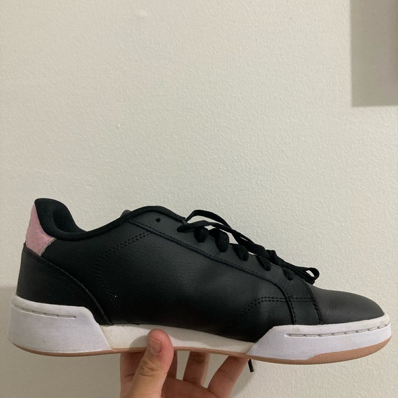 Adidas Roguera size US 8 women shoes - Picture 8 of 8